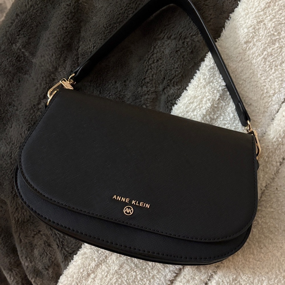 Anne Klein Classic Black Shoulder Bag